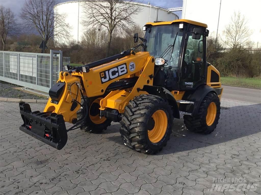 JCB TM 220 Agri Telescoophoogwerkers