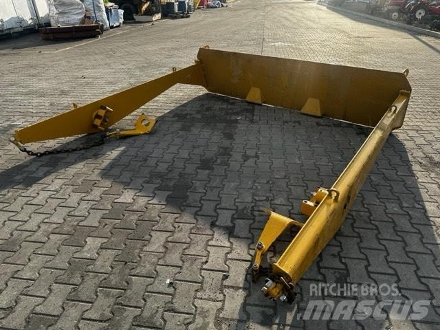 CAT 725 TAIL GATE Knik dumptrucks