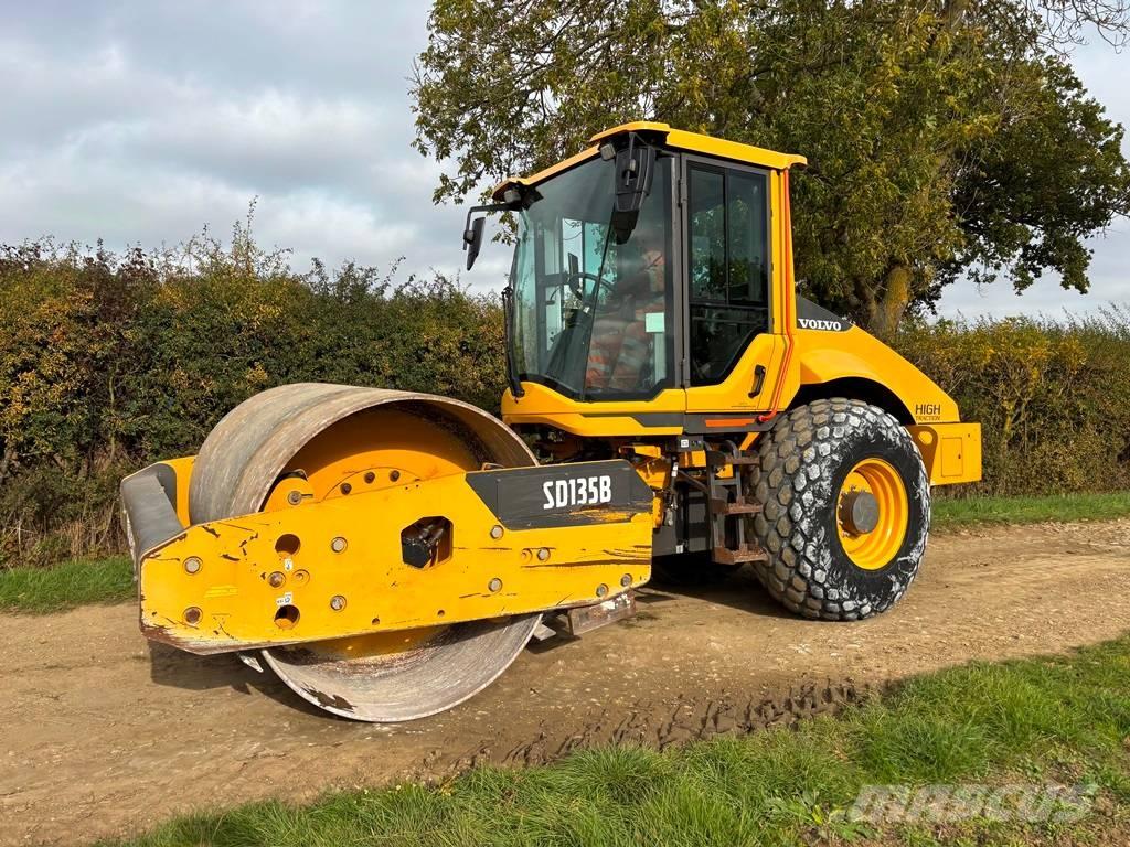 Volvo SD 135 B Trilrolwalsen