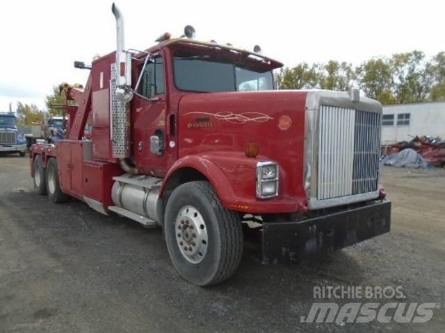 International 9300 Sleepwagens