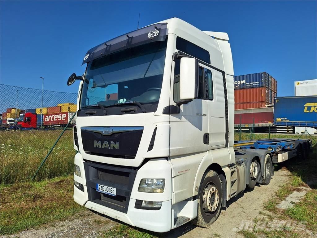 MAN TGX 26.440 6X2 Trekkers