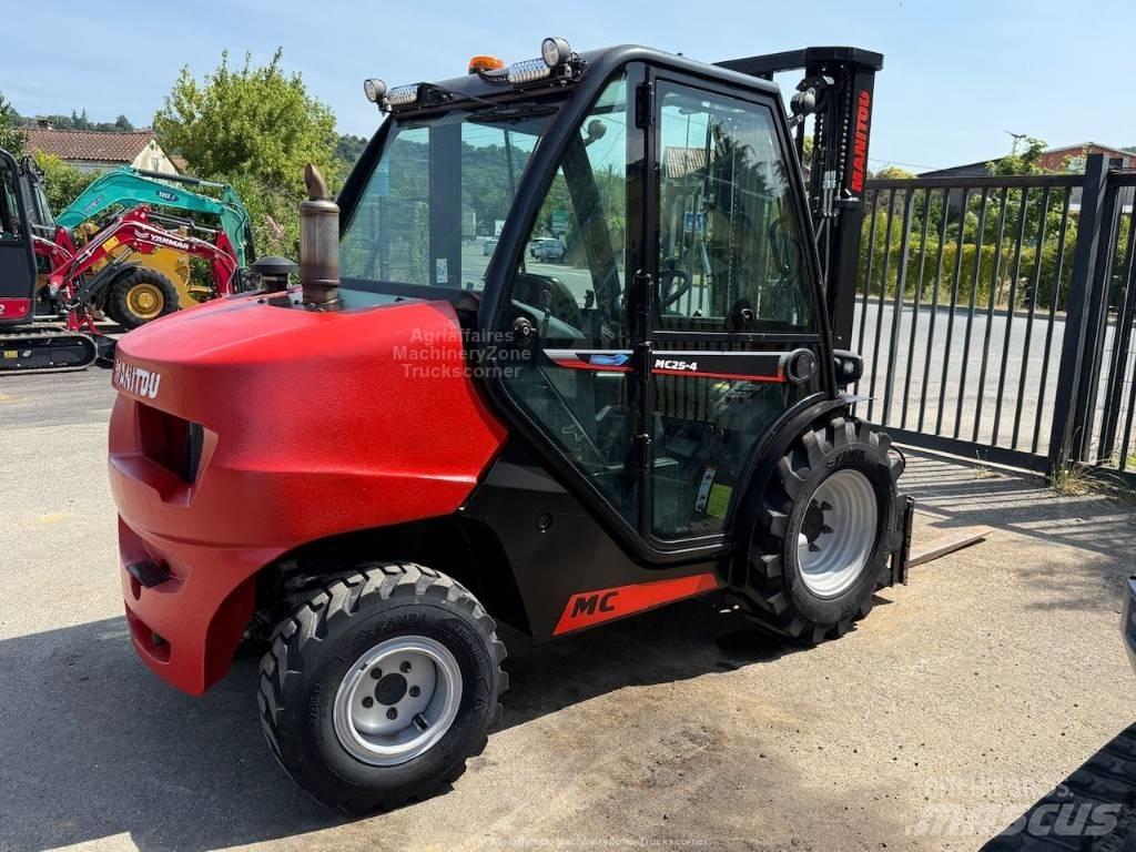Manitou MC 25 Vorkheftruck voor zwaar terrein