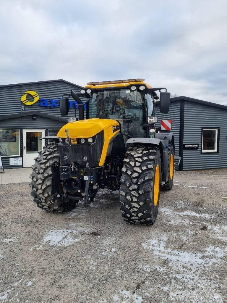 JCB Fastrac 4220 Tractoren