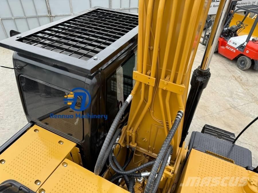 CAT 320D2L Rupsgraafmachines