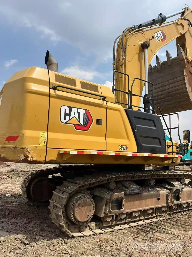 CAT 374 Rupsgraafmachines