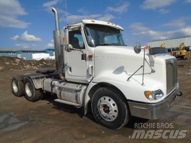 International 9400 i Trekkers