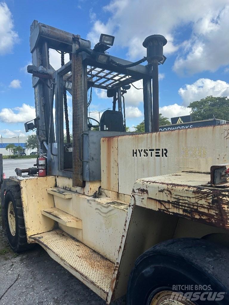 Hyster H 330 XL 2 Vorkheftruck voor zwaar terrein