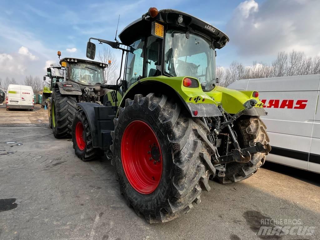 CLAAS Arion 650 Tractoren