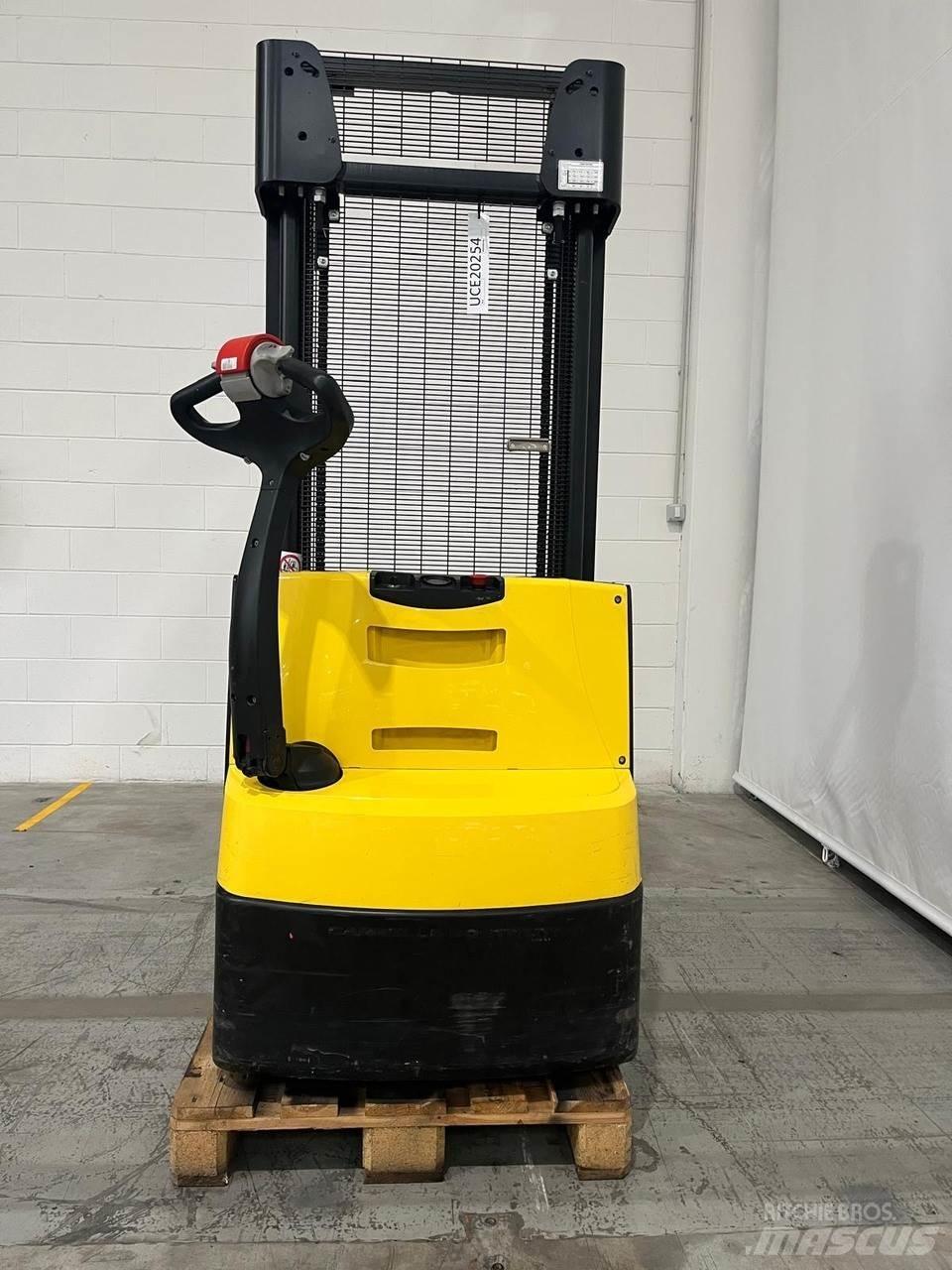Hyster S1.2 Stapelaar meeloop