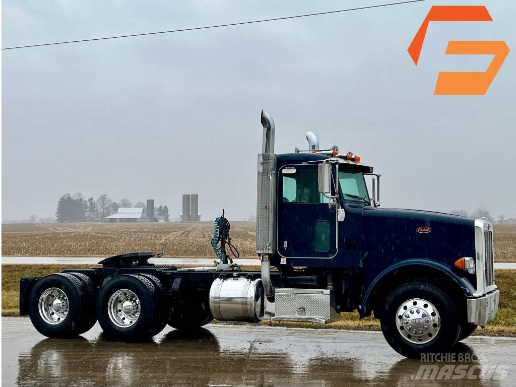 Peterbilt 367 Trekkers