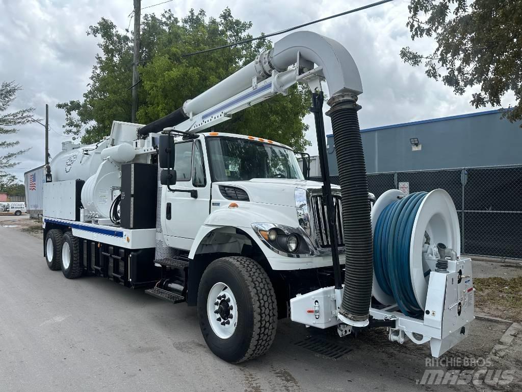 International 7500 Kolkenzuigers