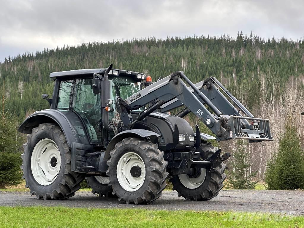 Valtra N 142 Versu Tractoren