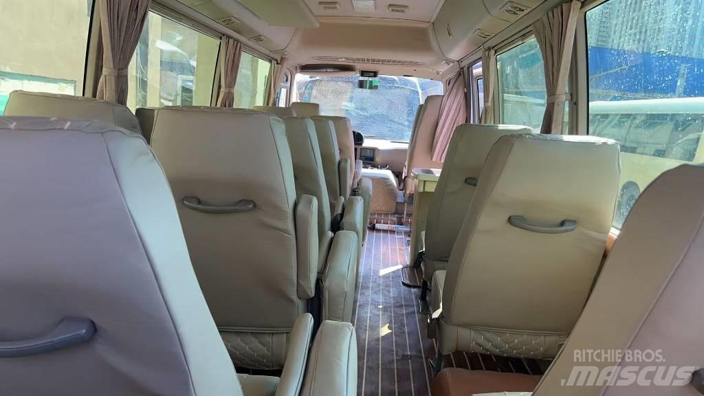 Toyota Coaster Intercitybussen