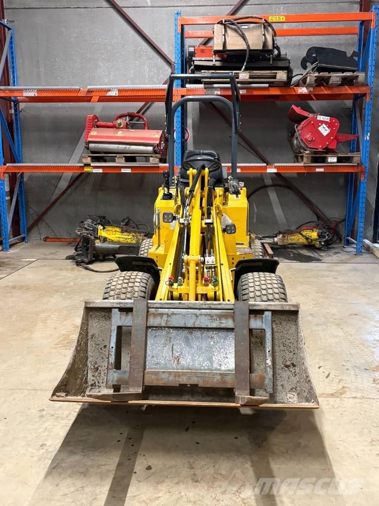 Knikmops KM 130 Wielladers