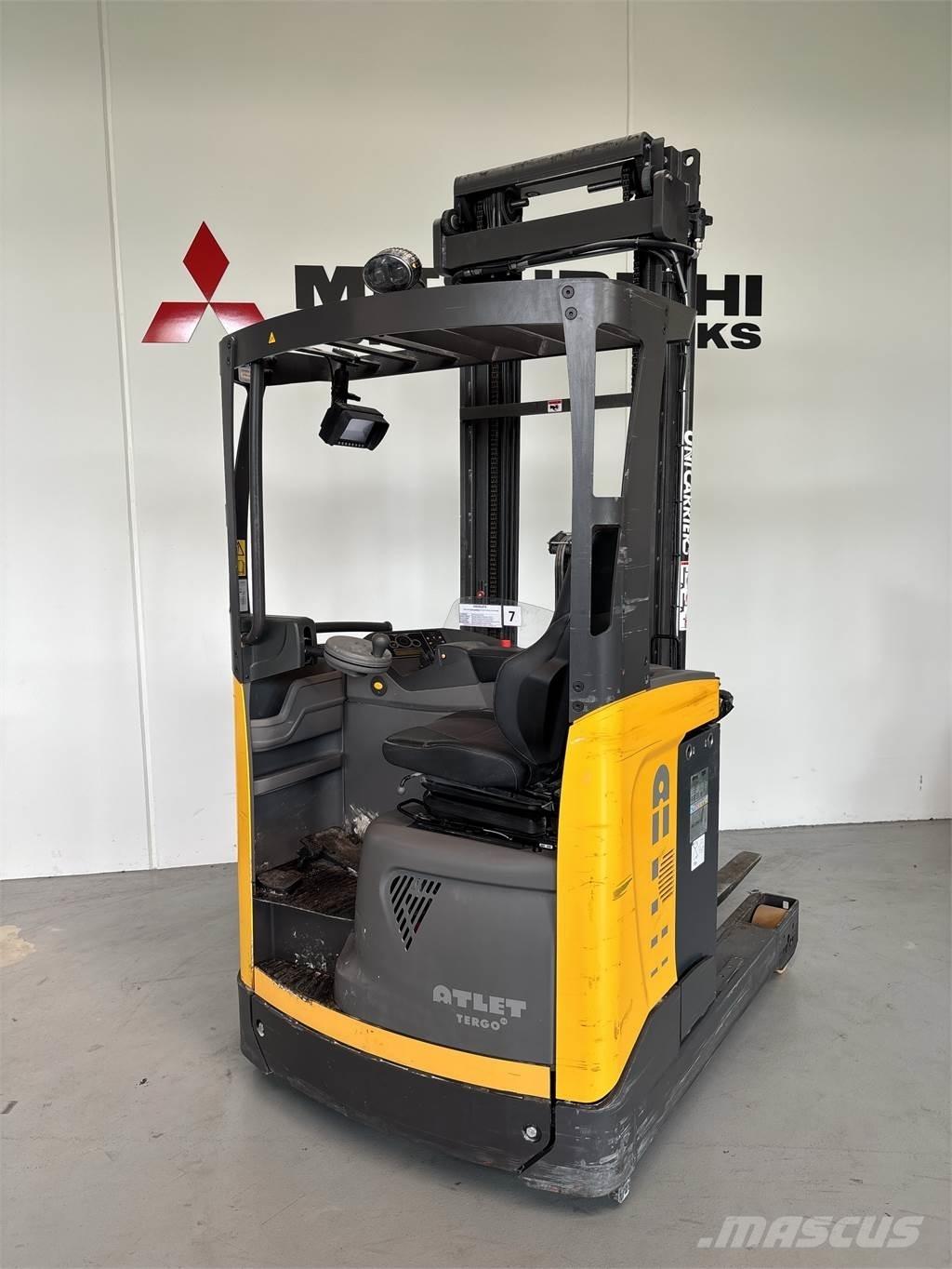 Atlet UMS160 Reachtruck voor hoog niveau