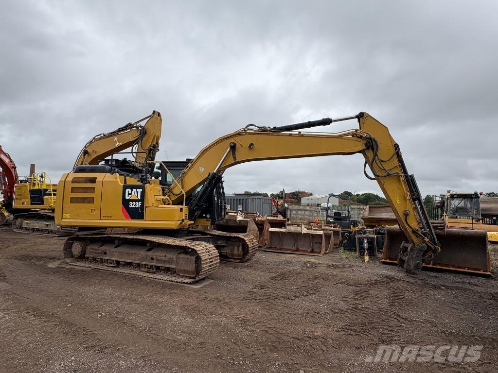 CAT 323 F L Rupsgraafmachines