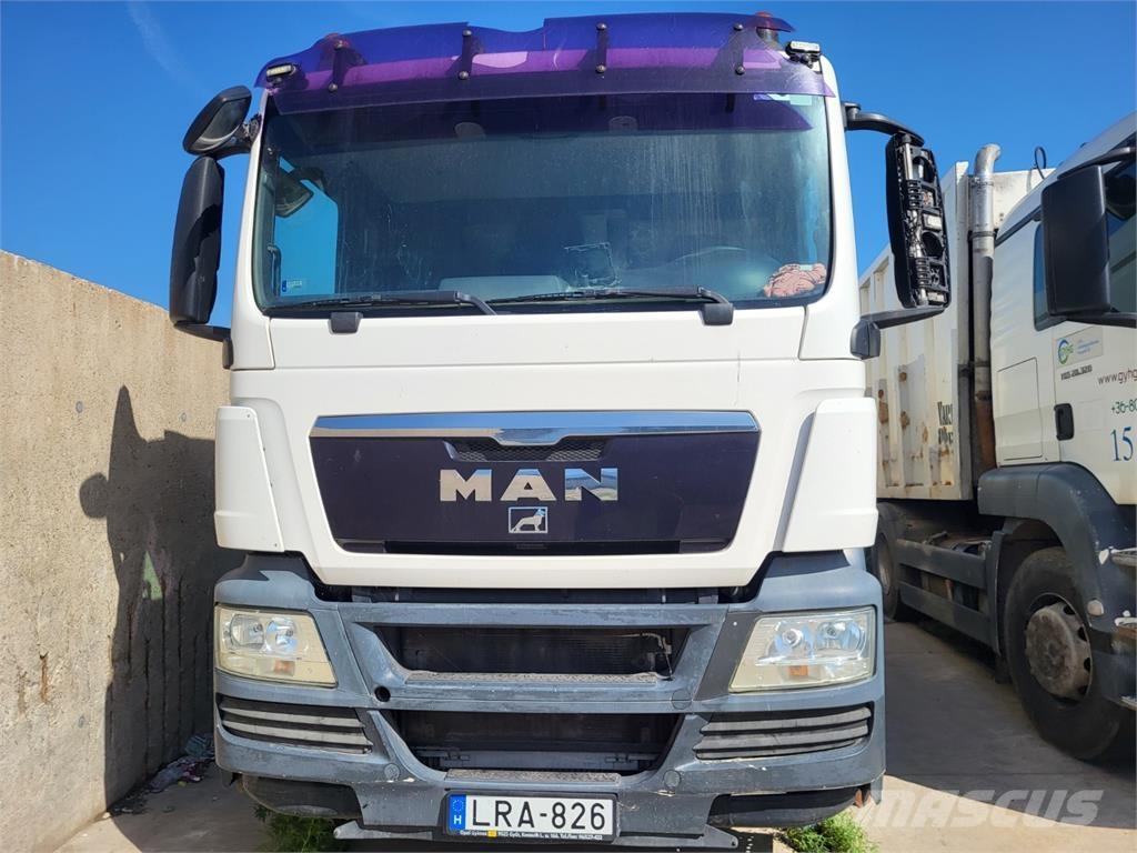 MAN TGS 28.320 6X2 Chassis met cabine