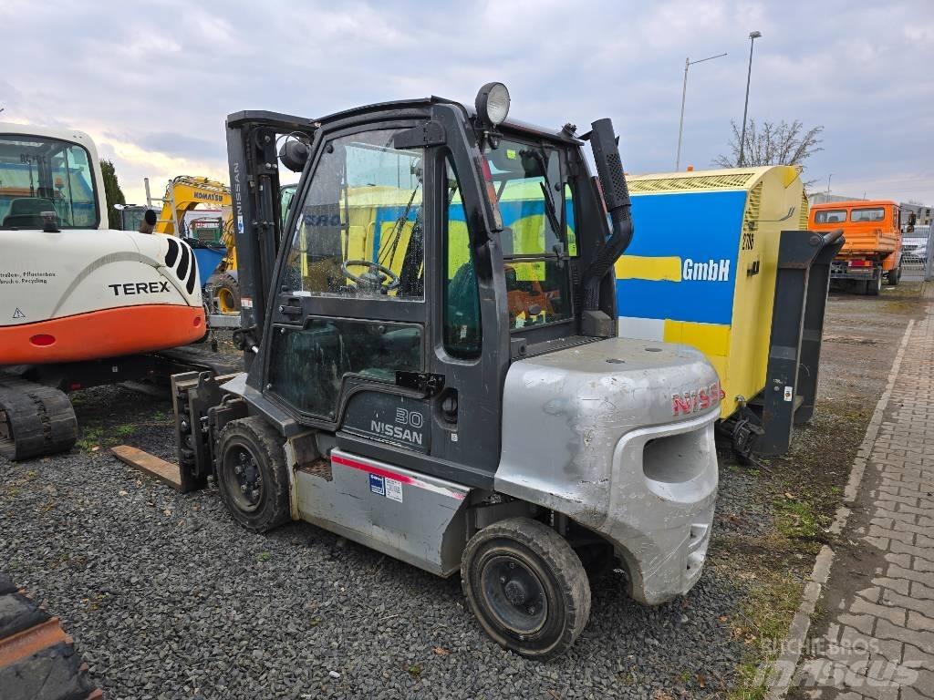 Nissan 30 YG1D2A30Q Diesel heftrucks