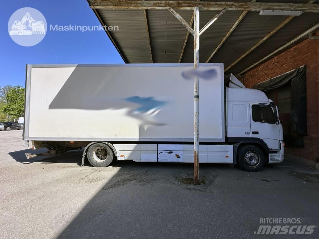 Volvo FM 300 Bakwagens met gesloten opbouw