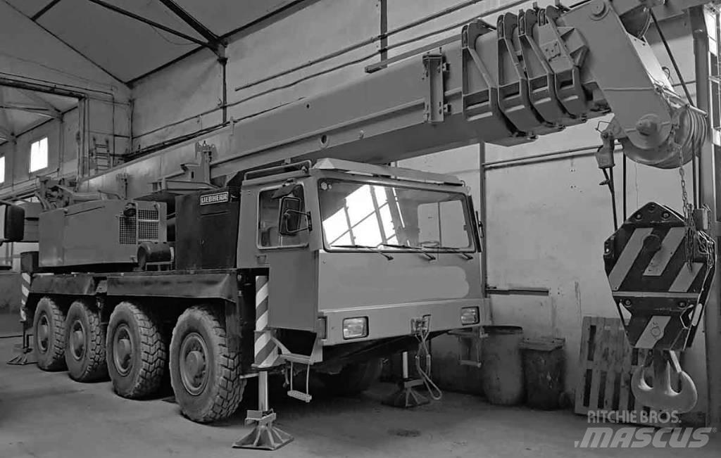 Liebherr LTM 1070 Kranen voor alle terreinen