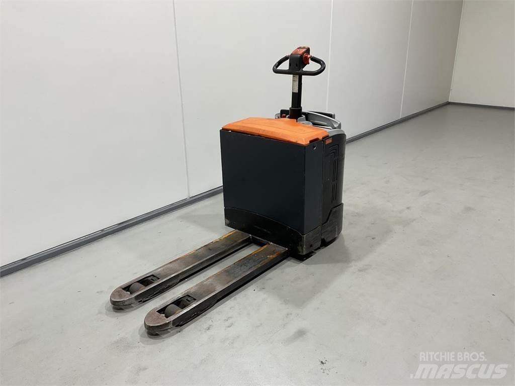 Rocla TP20AC Meerij pallettruck met platform