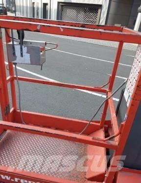 SkyJack SJ 12 Schaarhoogwerkers