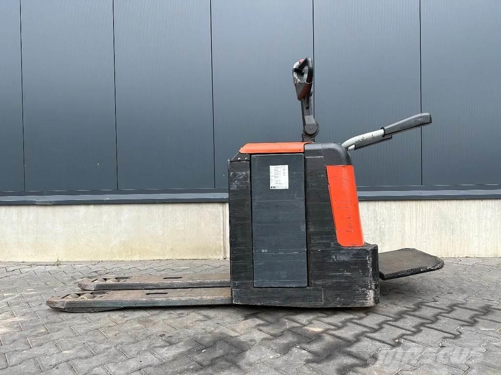 BT LPE240/M Stapelaar meeloop