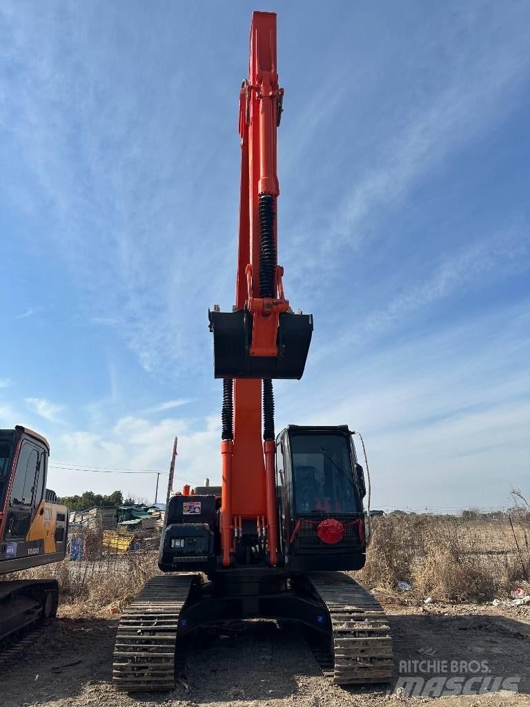 Hitachi ZX 200 Rupsgraafmachines