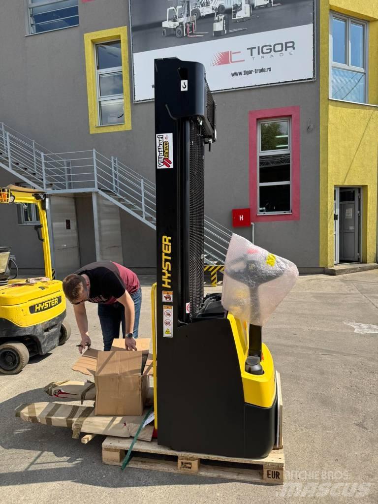 Hyster s1.4 Stapelaar meeloop