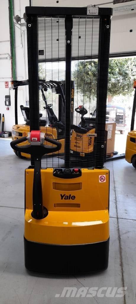 Yale MS12E Stapelaar meeloop