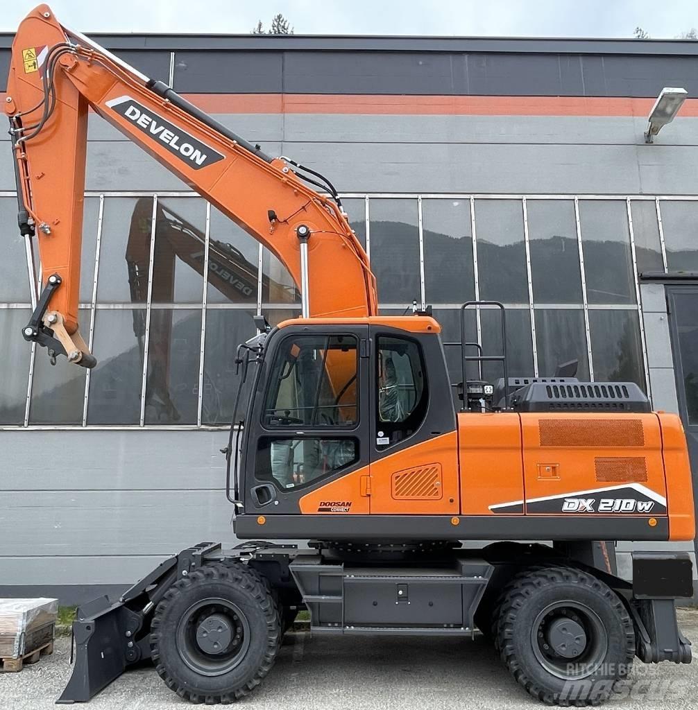 Develon DX 210 W-7 Graafmachines voor de bosbouw