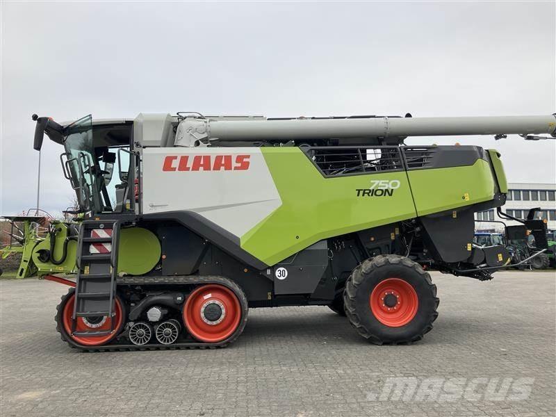 CLAAS TRION 750 TT Maaidorsmachines