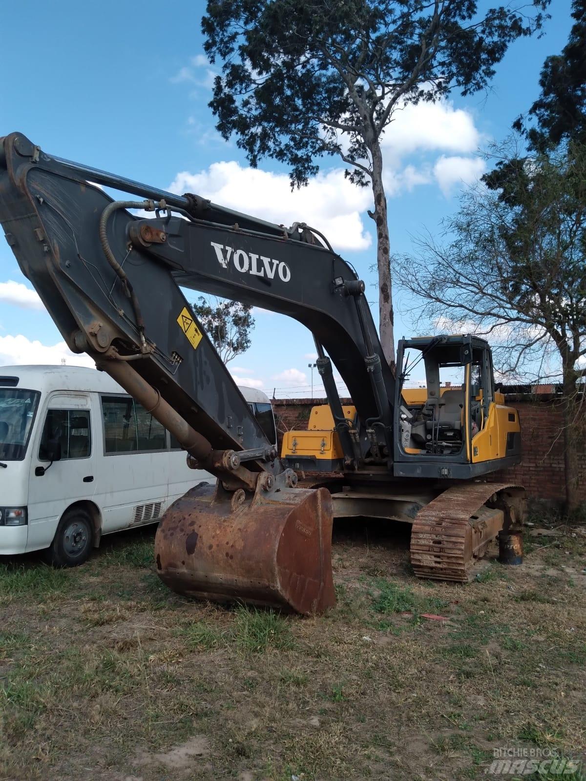 Volvo EC 250 D L Rupsgraafmachines