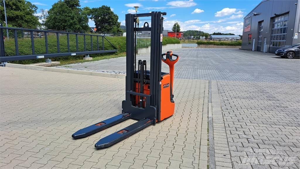 Linde L14C Stapelaar meeloop