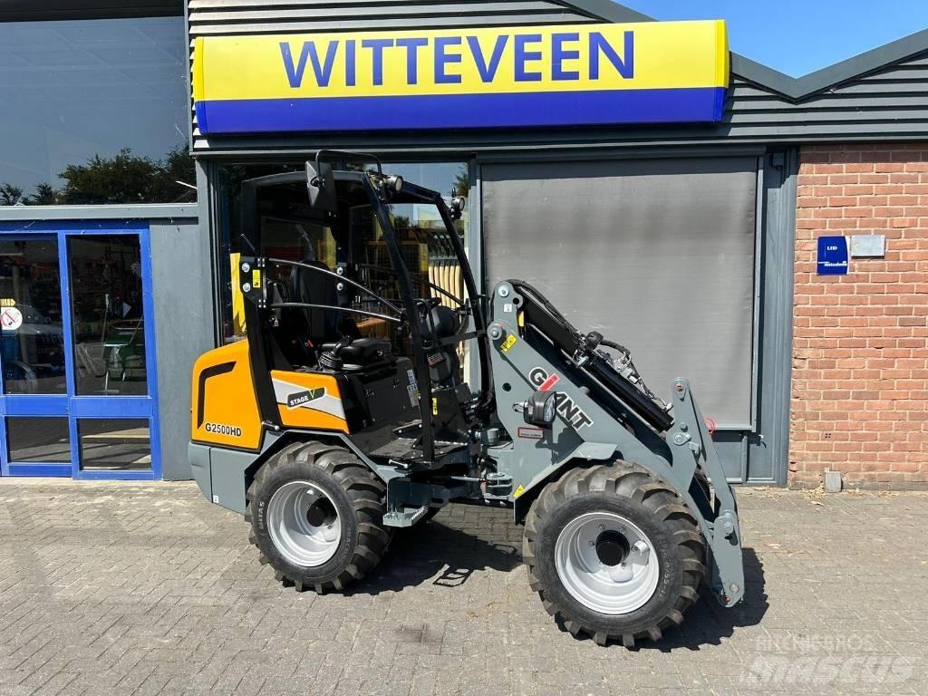 GiANT G 2500 HD Knik- en schrankladers