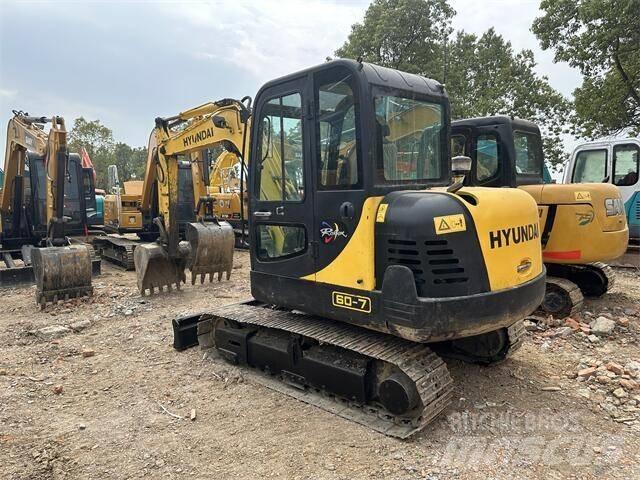 Hyundai R60-7 Rupsgraafmachines