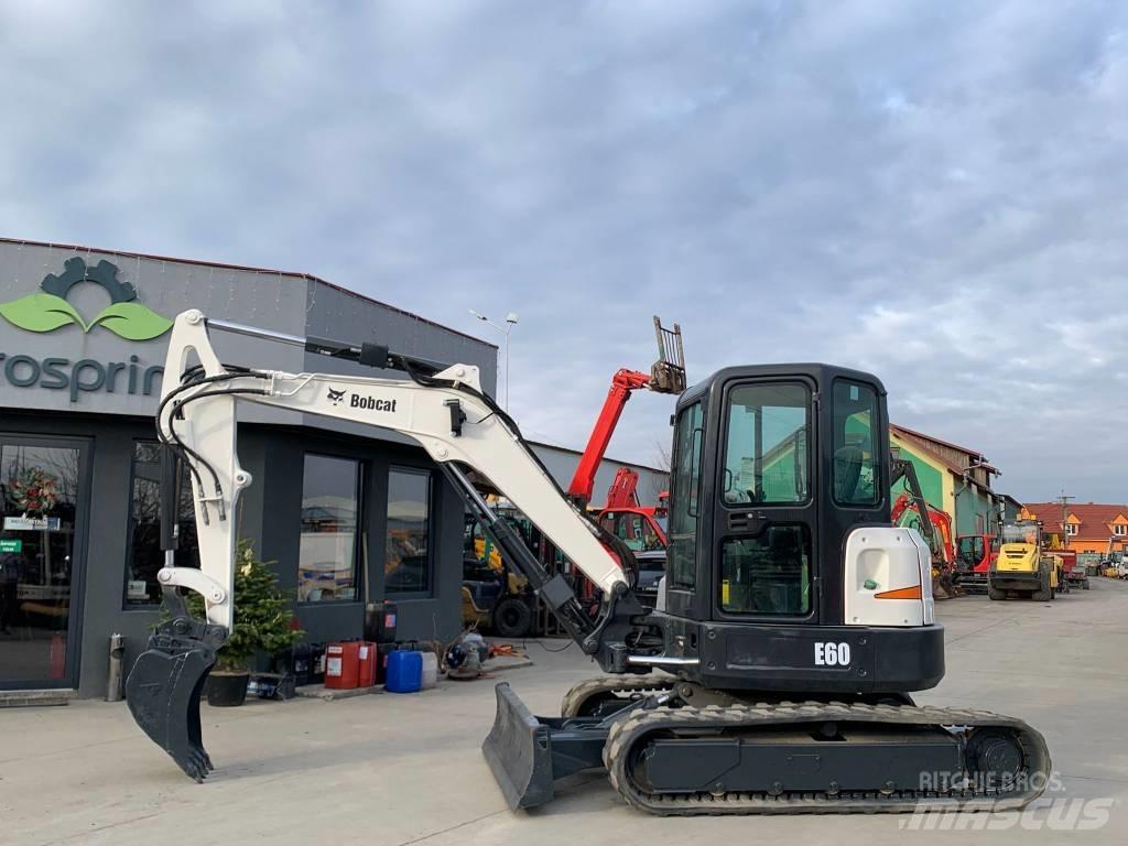 Bobcat E 60 Minigraafmachines < 7t