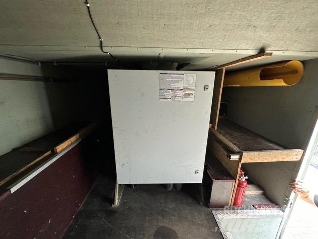 Custers T265-18 Auto hoogwerkers