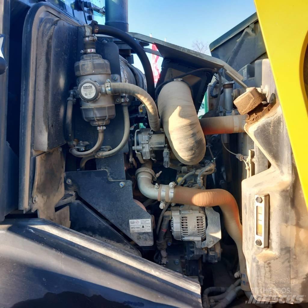 Komatsu WA80M-7 Wielladers