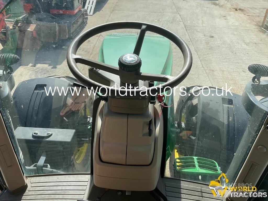 John Deere 7310 R Tractoren
