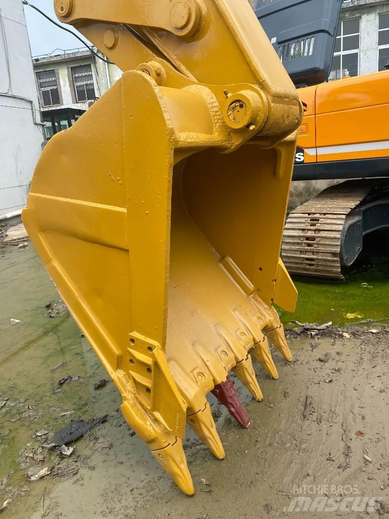 CAT 330 D Rupsgraafmachines