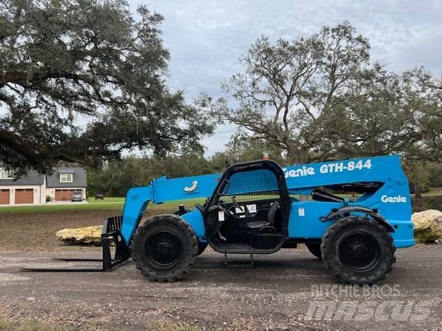 Genie GTH 844 Verreikers