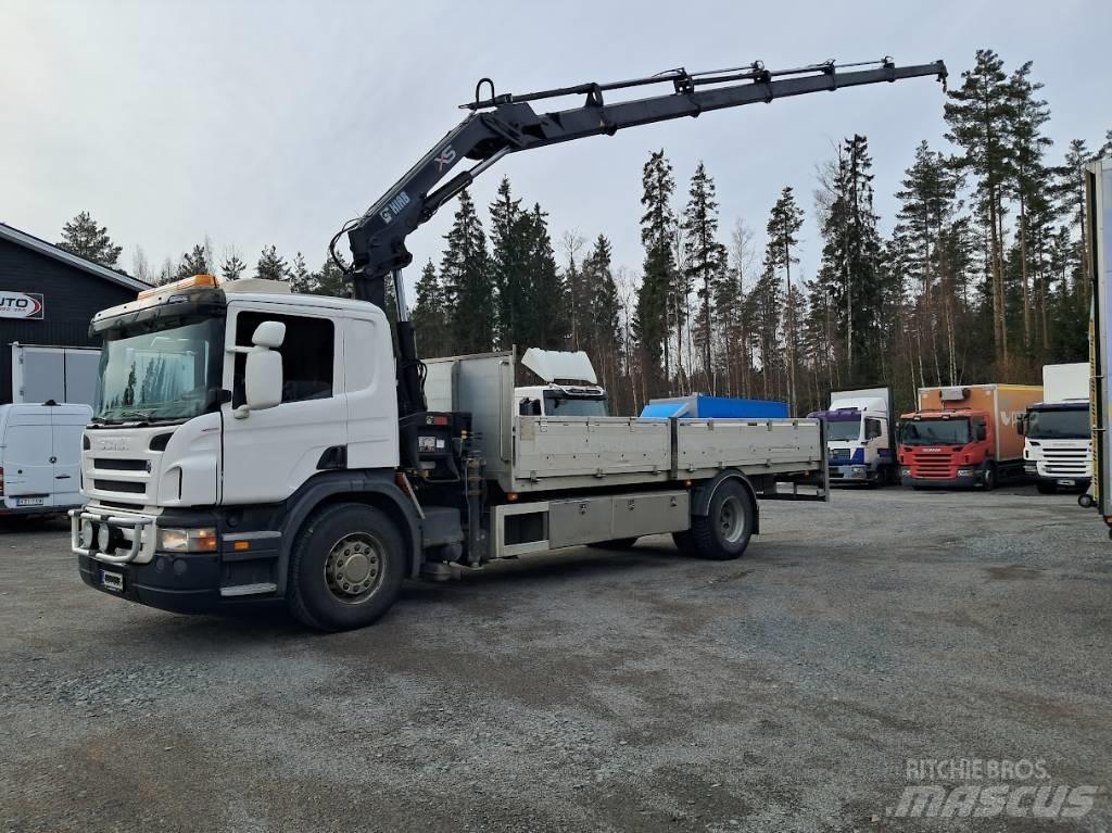 Scania P 340 Vlakke laadvloer met kraan