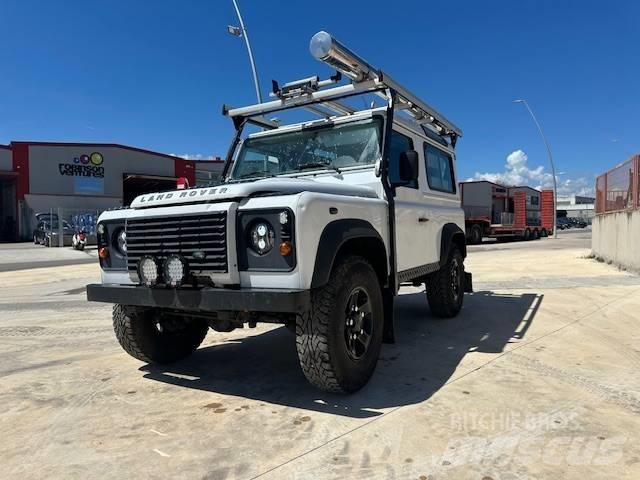 Land Rover Defender Auto's