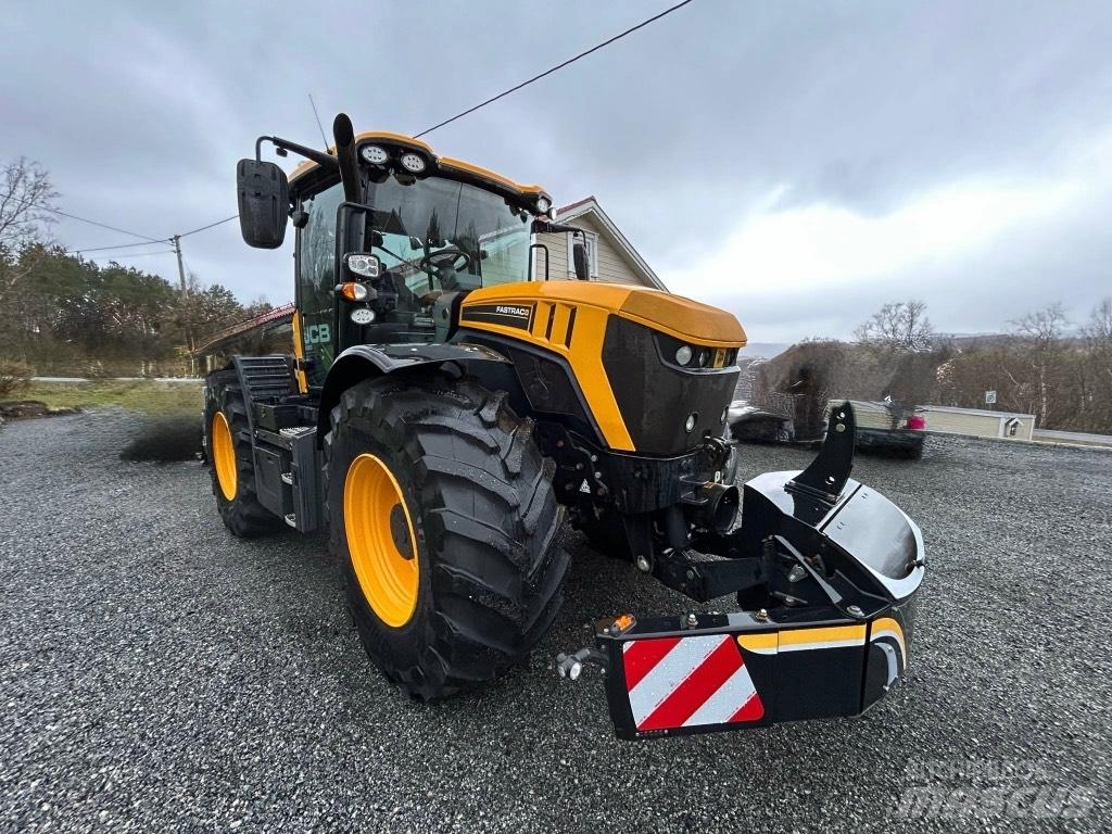 JCB 4220 FASTRAC Tractoren