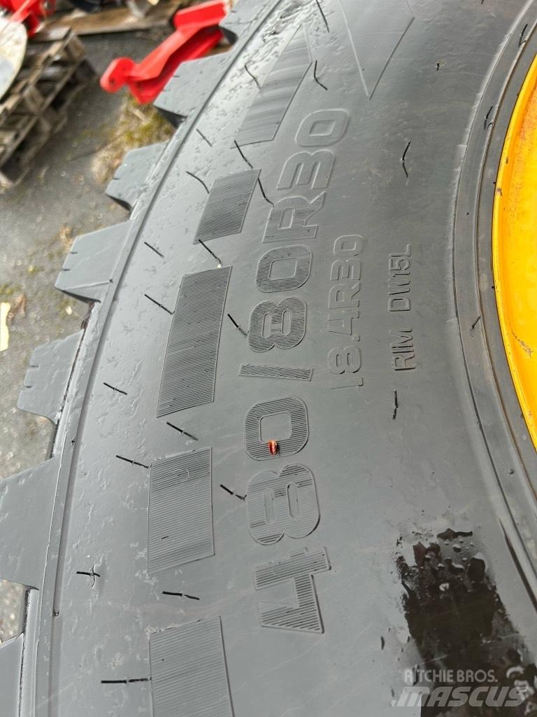 JCB 4220 FASTRAC Tractoren