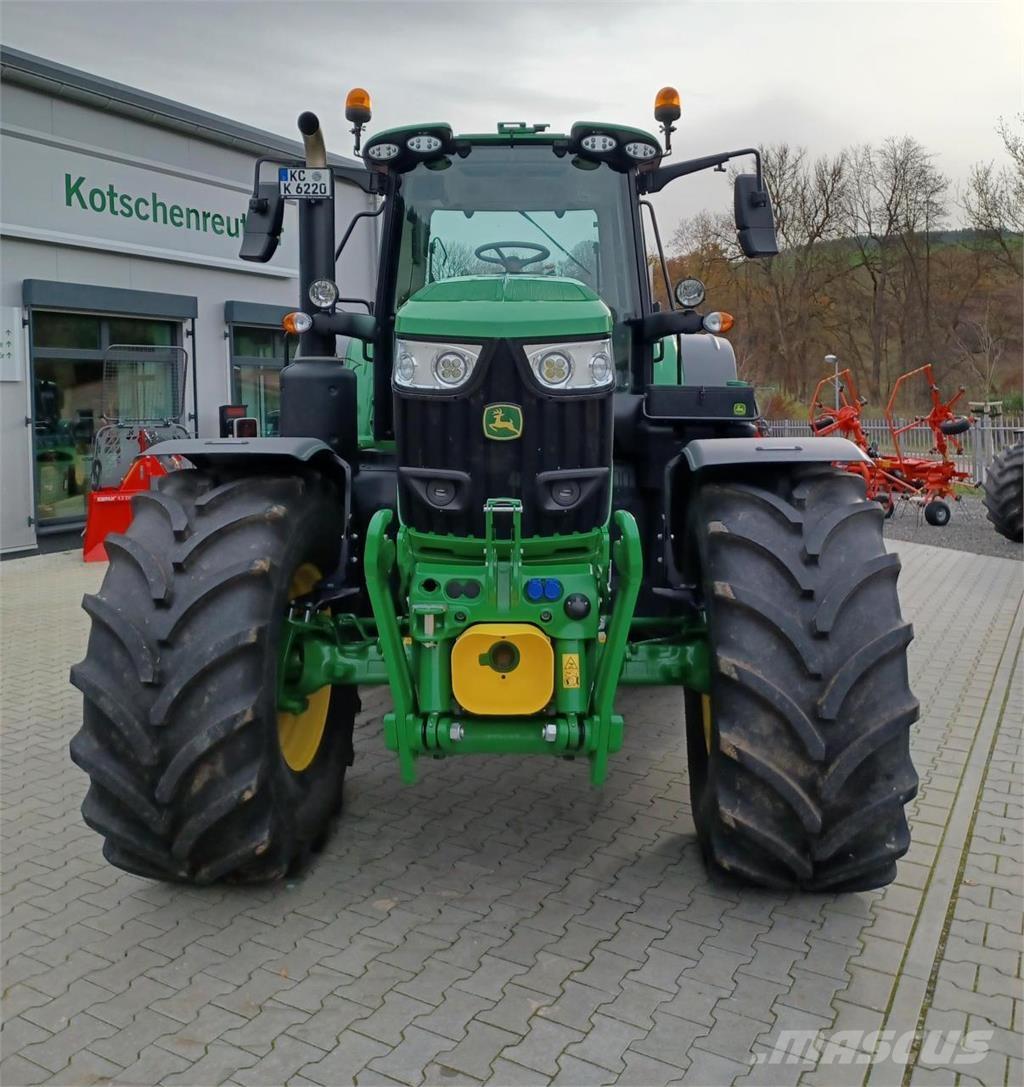 John Deere 6M 220 Tractoren