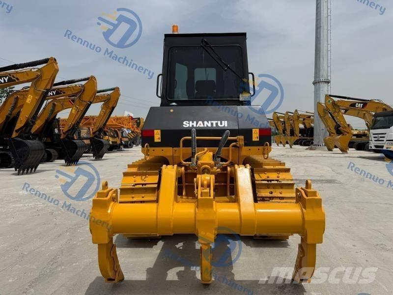 Shantui SD 16 Rupsdozers