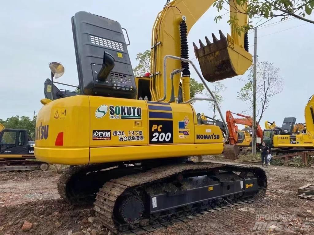 Komatsu 200-8 Rupsgraafmachines
