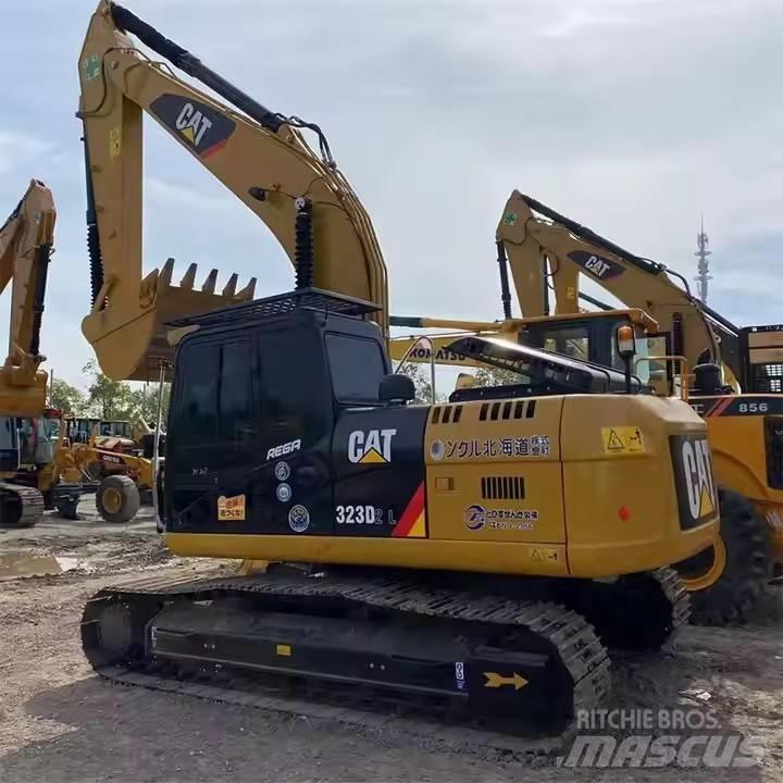 CAT 323 D2L Rupsgraafmachines